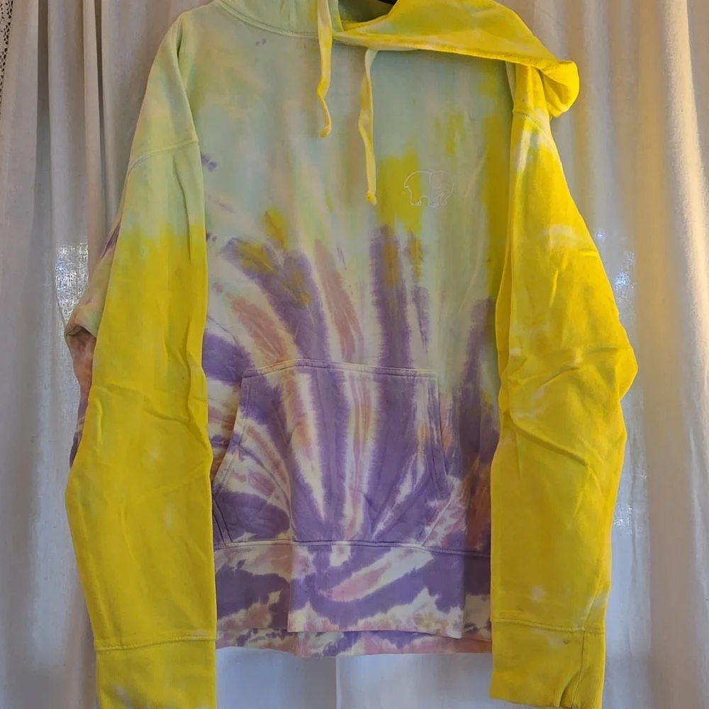 ivory ella Pastel Blue, Yellow & Multicolor Tie-Dye Hoodies - Lot Of Three - Picture 5 of 13